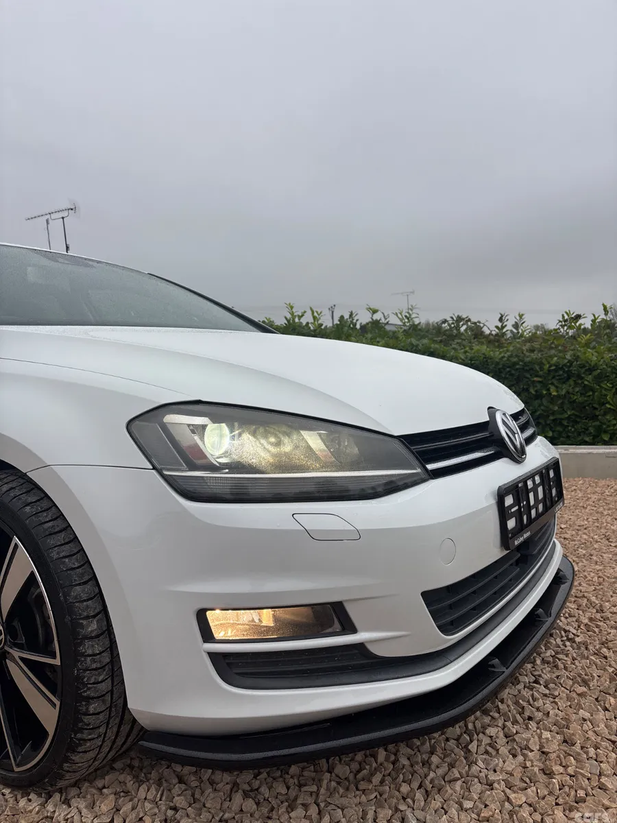 Volkswagen Golf Hatchback, Petrol, 2016, White