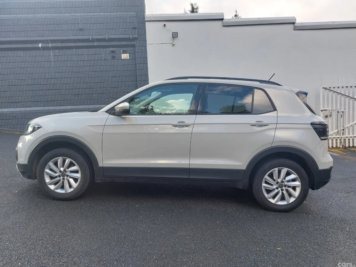 Volkswagen T-Cross SUV, Petrol, 2023, Grey