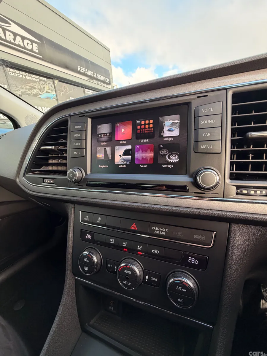 SEAT Leon Estate, Diesel, 2017, Grey