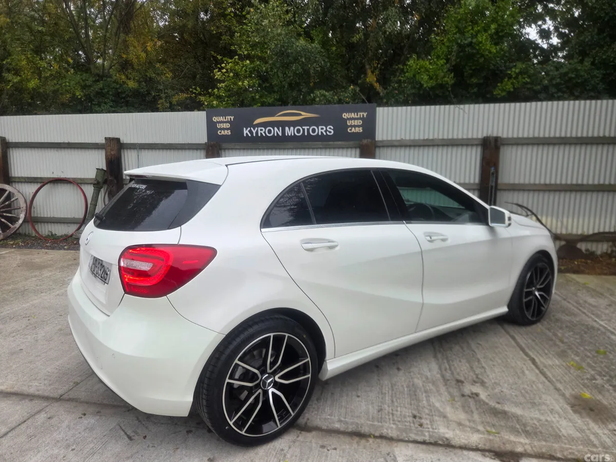 Mercedes-Benz A-Class Hatchback, Petrol, 2015, White