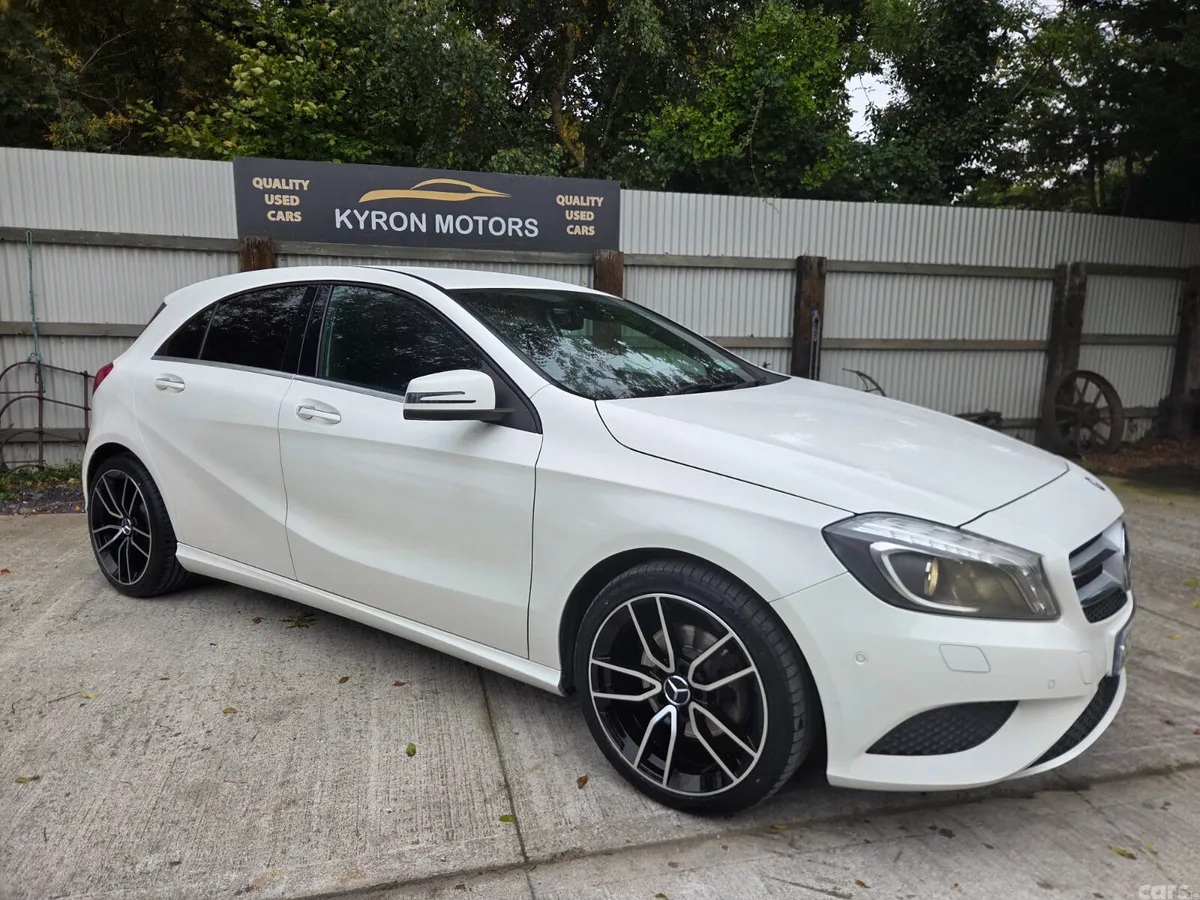 Mercedes-Benz A-Class Hatchback, Petrol, 2015, White