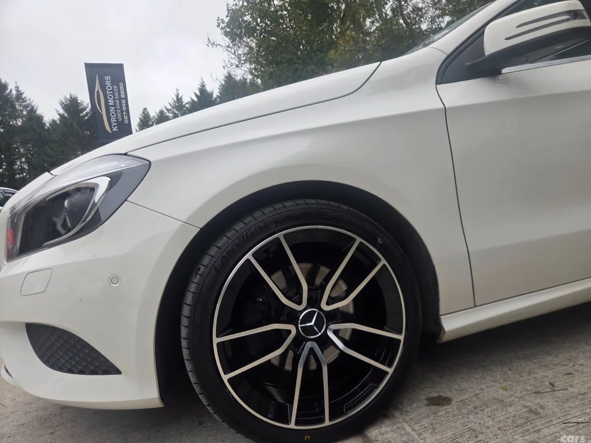 Mercedes-Benz A-Class Hatchback, Petrol, 2015, White