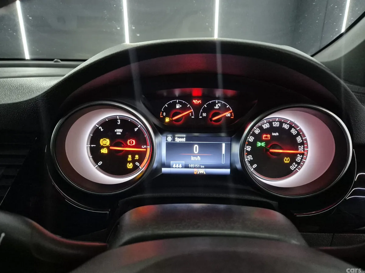 Opel Astra Hatchback, Diesel, 2018, Red