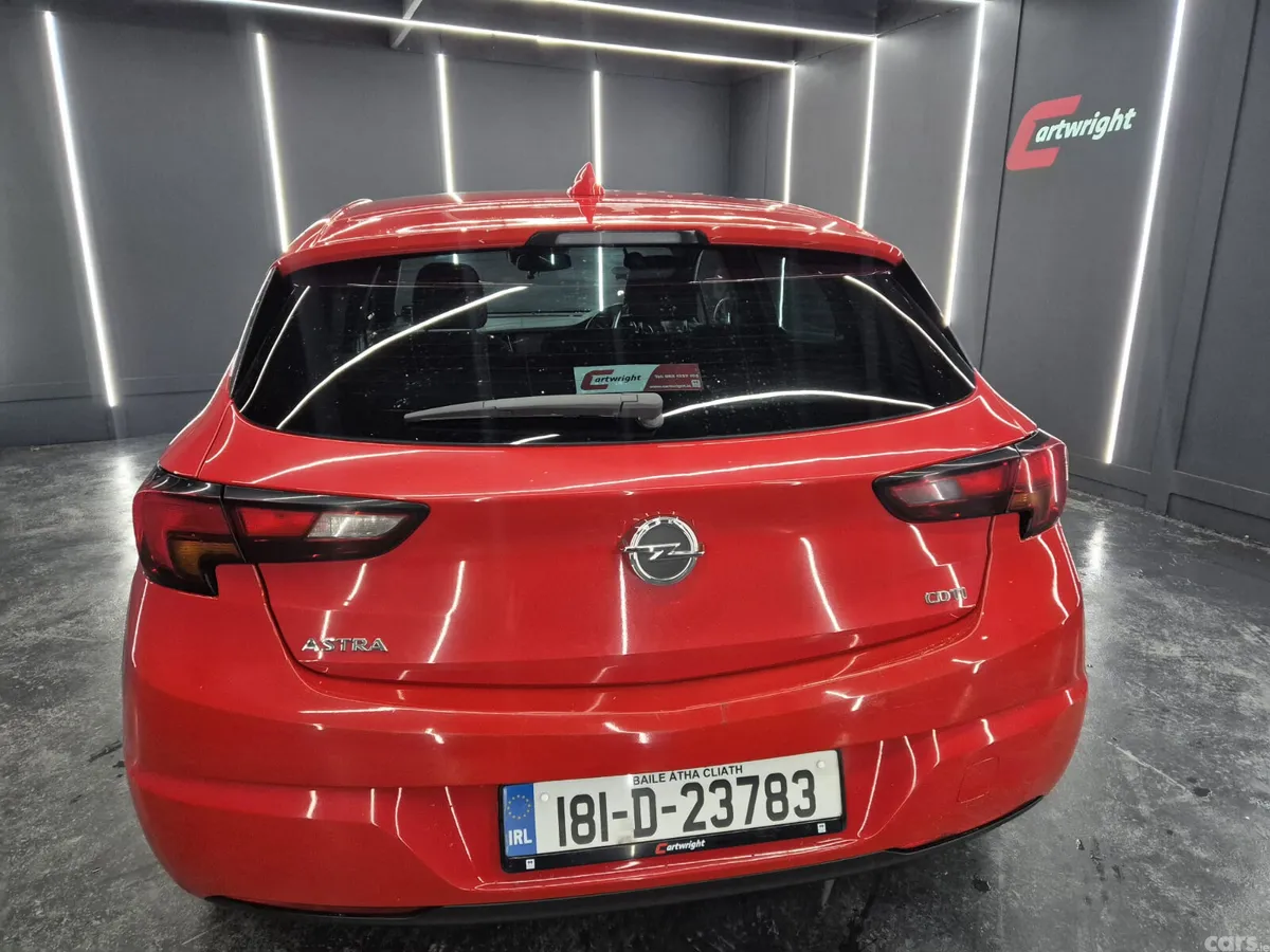 Opel Astra Hatchback, Diesel, 2018, Red
