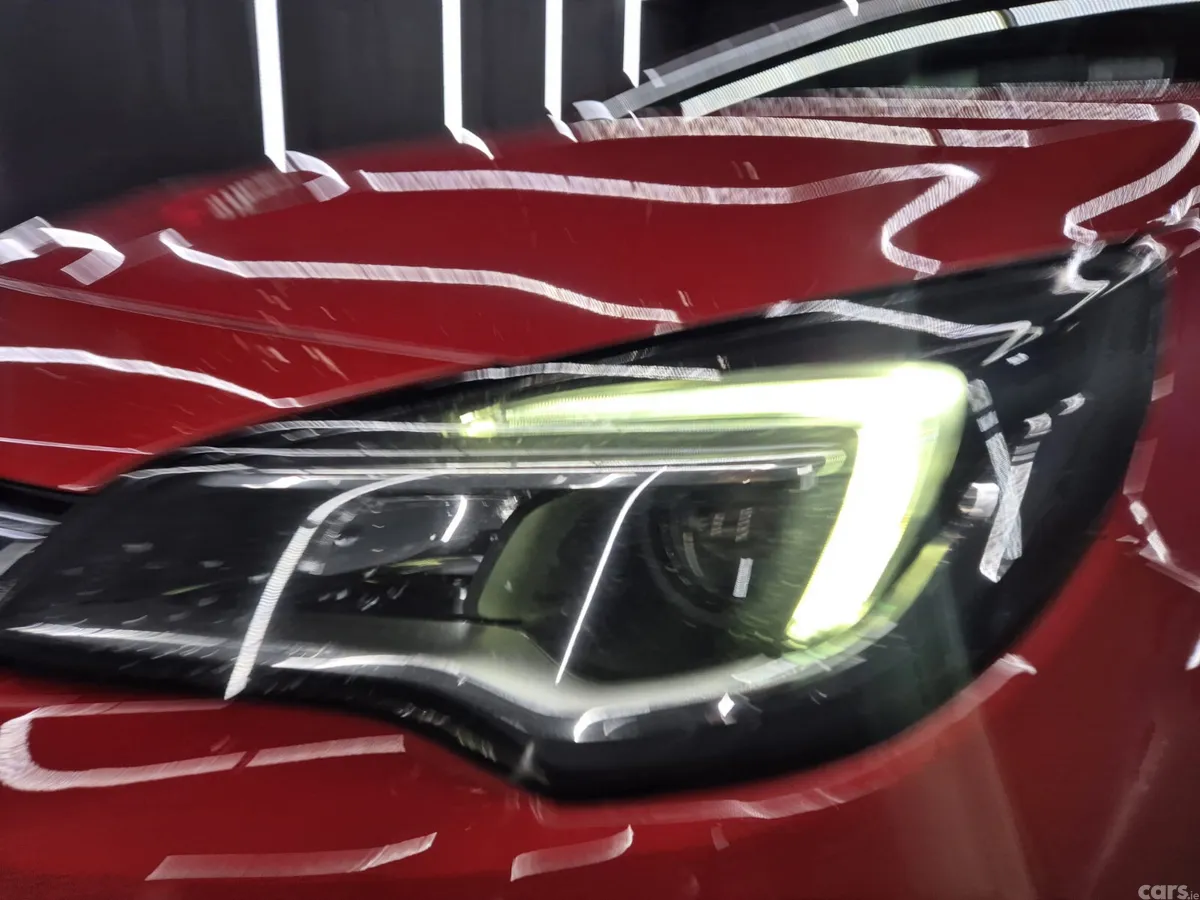 Opel Astra Hatchback, Diesel, 2018, Red