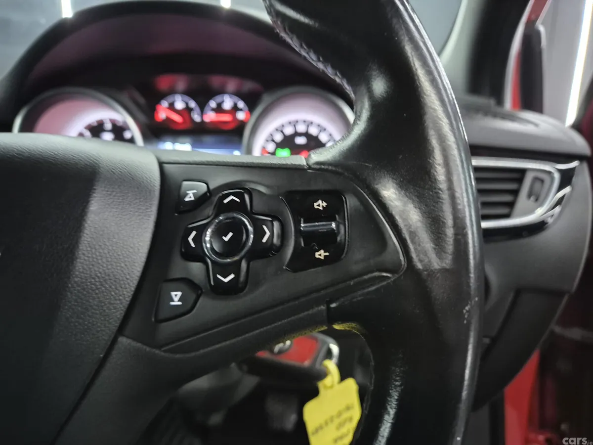 Opel Astra Hatchback, Diesel, 2018, Red