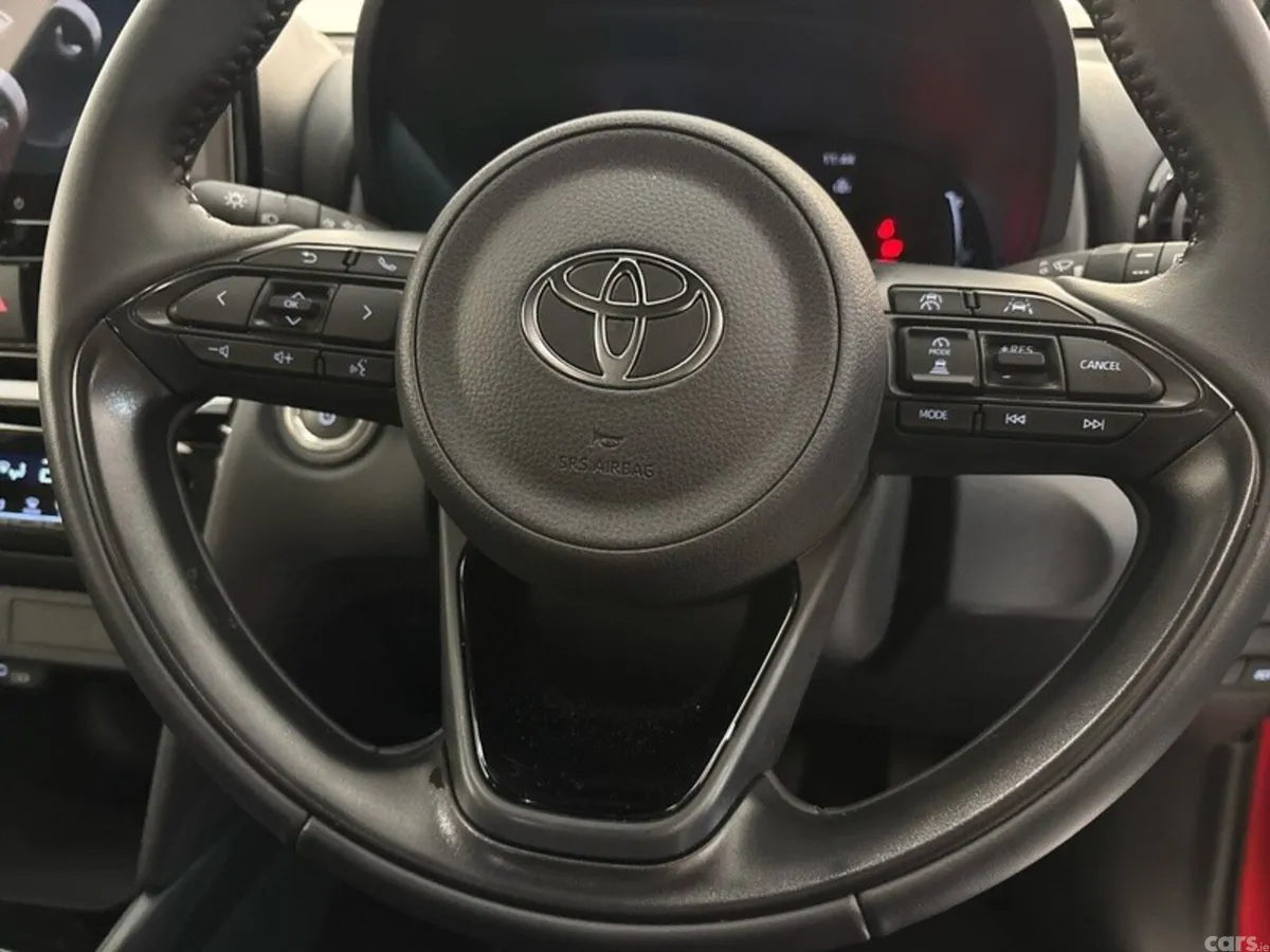 Toyota Yaris Cross Hatchback, Petrol Hybrid, 2026, Red