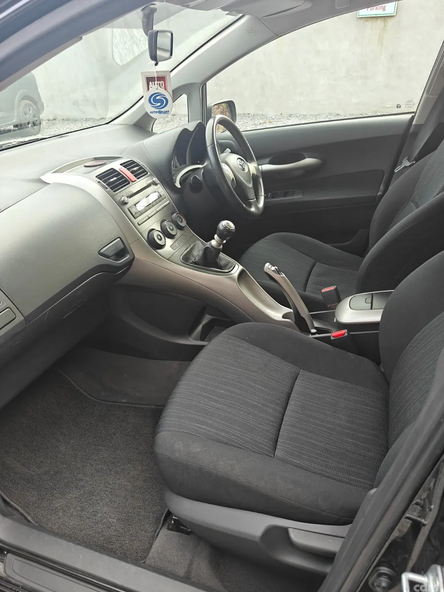 Toyota Auris Hatchback, Diesel, 2009, Black