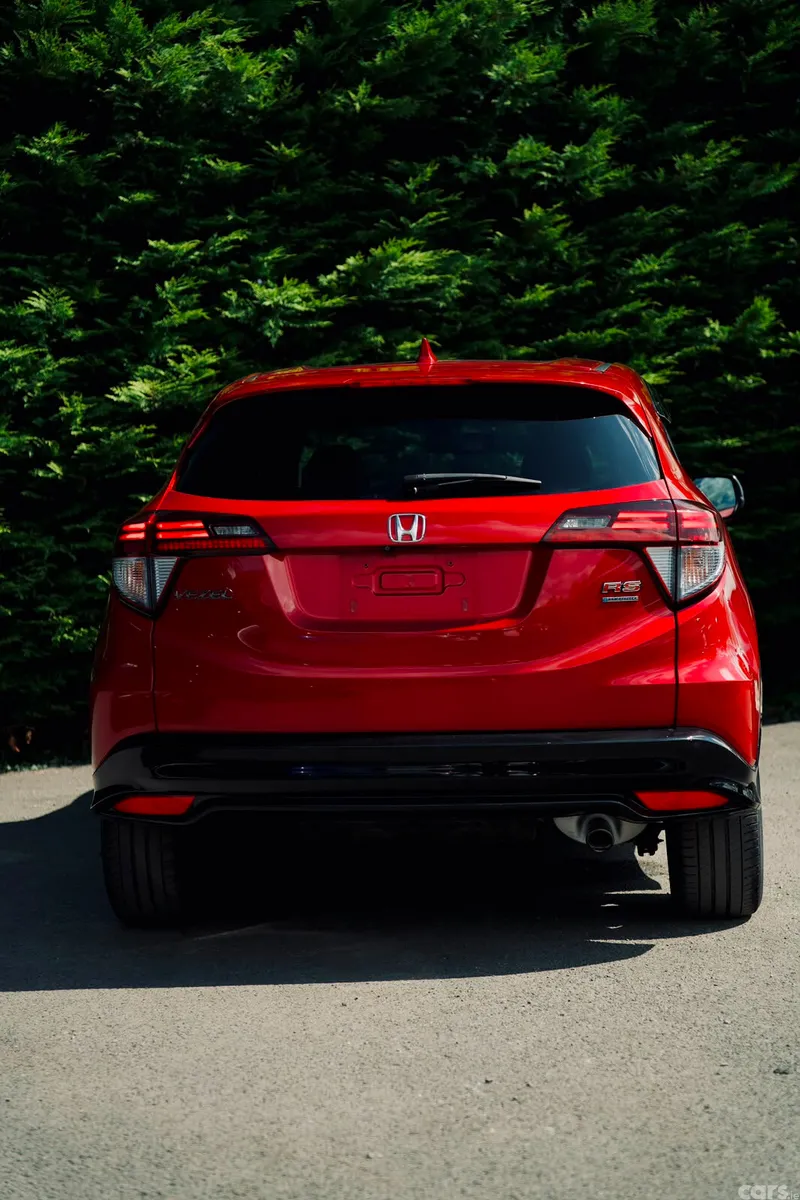 Honda Vezel Hatchback, Petrol Hybrid, 2017, Red