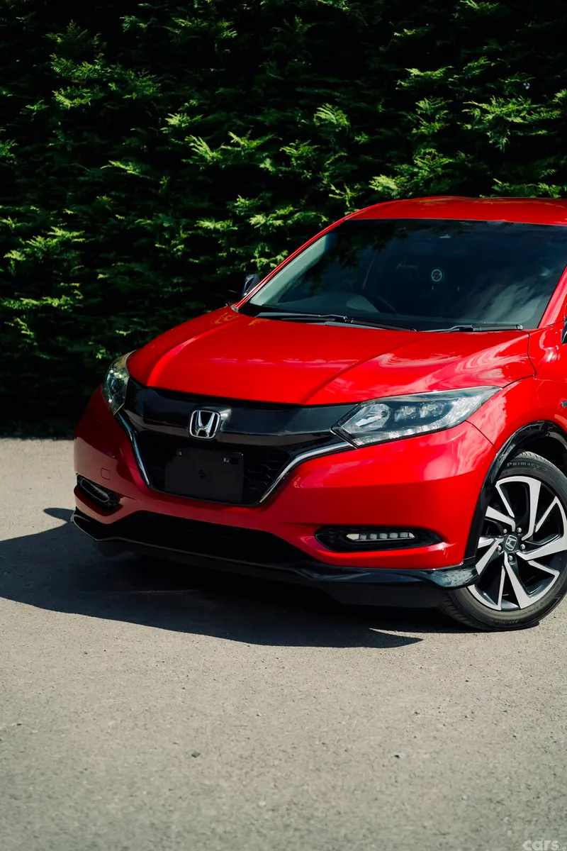 Honda Vezel Hatchback, Petrol Hybrid, 2017, Red