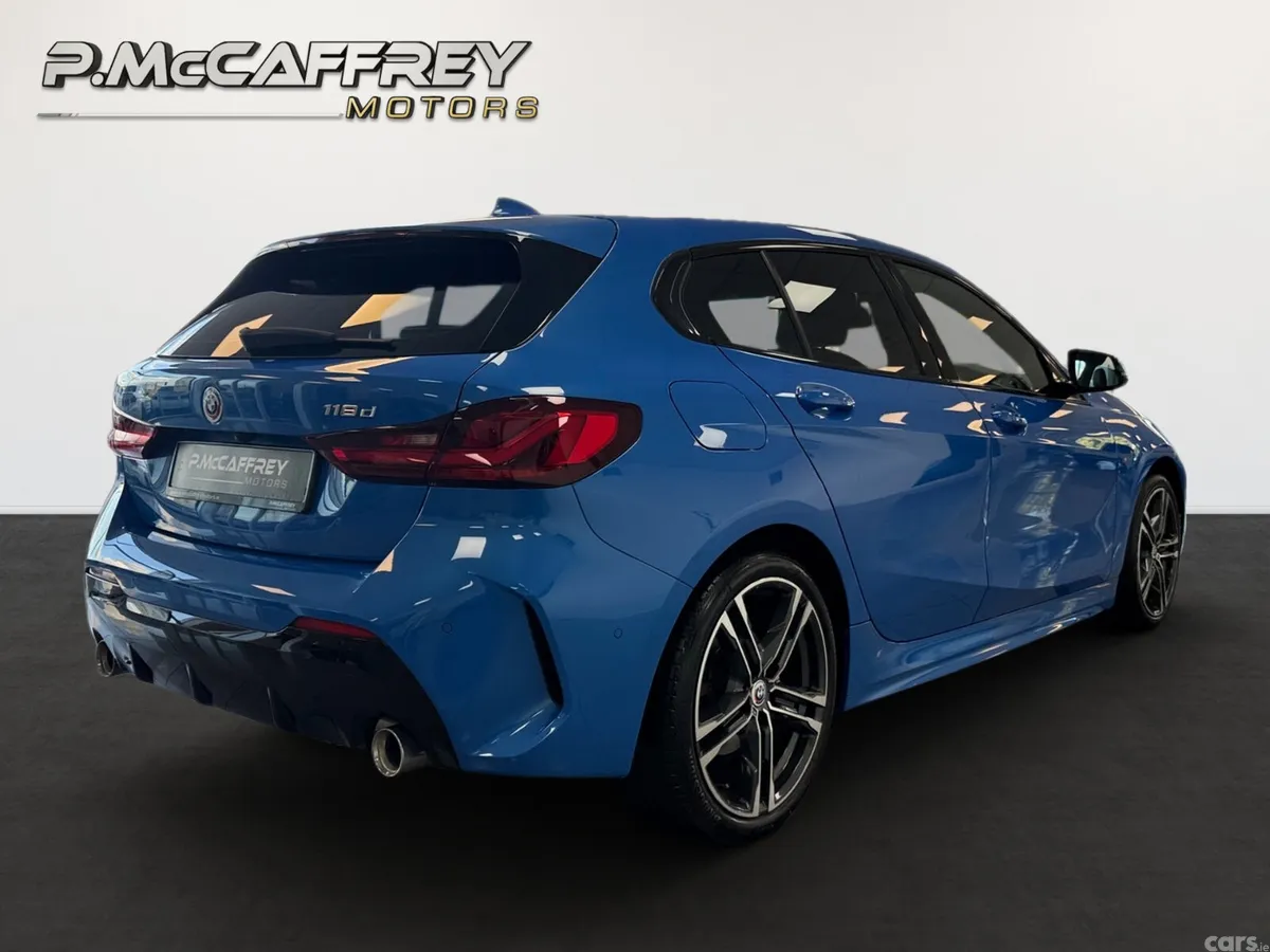 BMW 1-Series Hatchback, Diesel, 2023, Blue