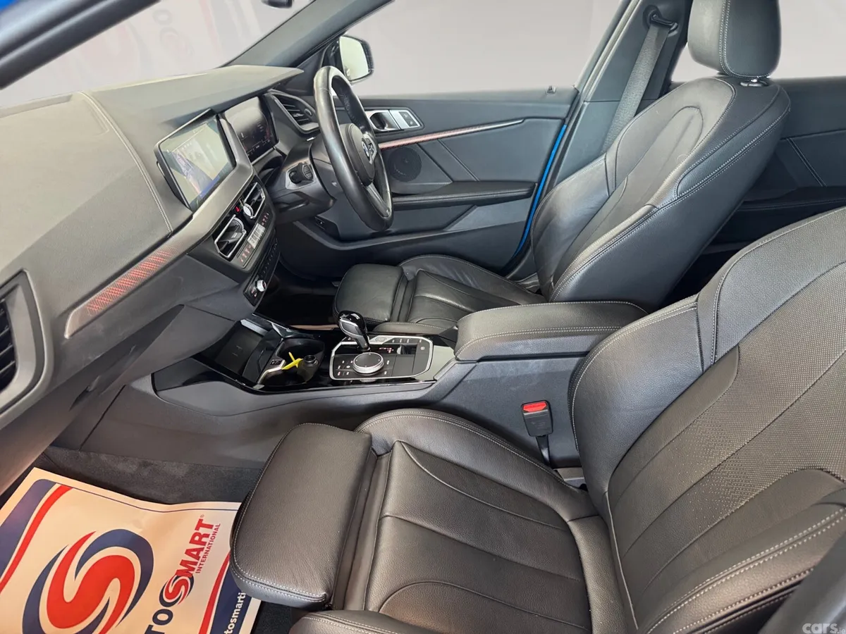 BMW 1-Series Hatchback, Diesel, 2023, Blue