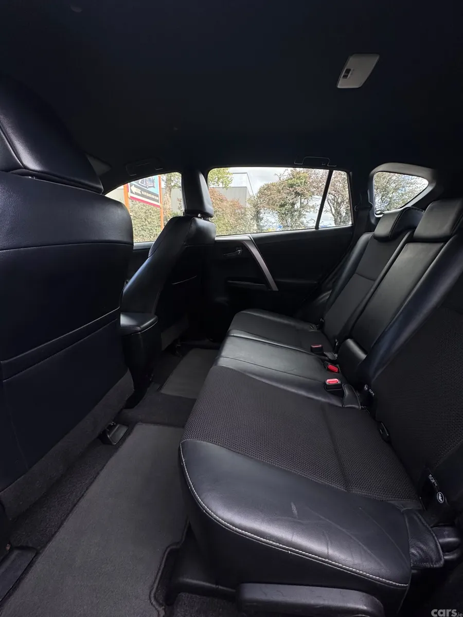 Toyota RAV4 SUV, Diesel, 2016, Red
