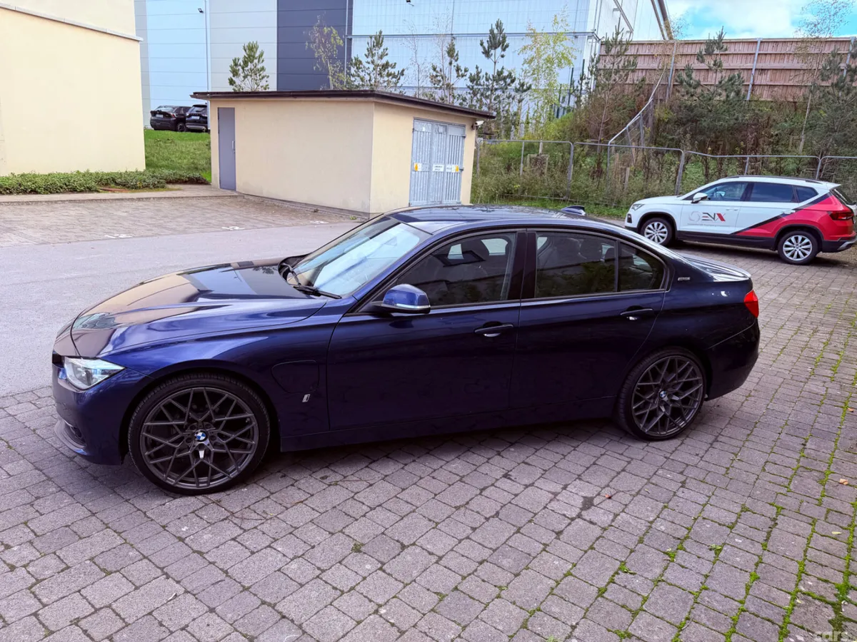 BMW 3-Series Saloon, Petrol Plug-in Hybrid, 2018, Blue