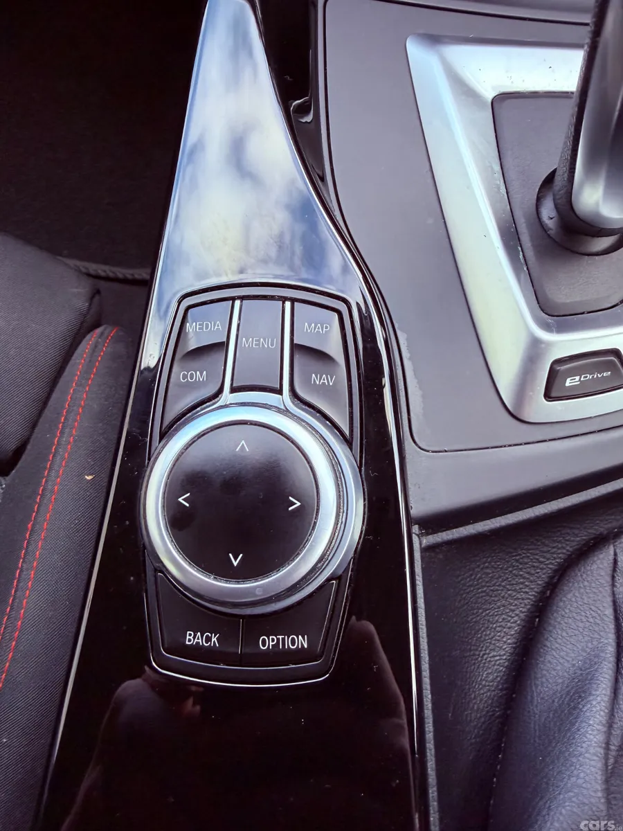 BMW 3-Series Saloon, Petrol Plug-in Hybrid, 2018, Blue