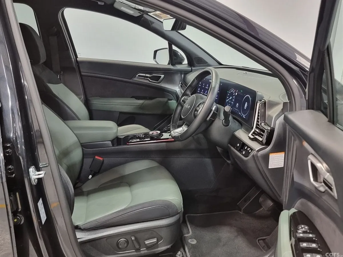 Kia Sportage SUV, Petrol Hybrid, 2024, Black