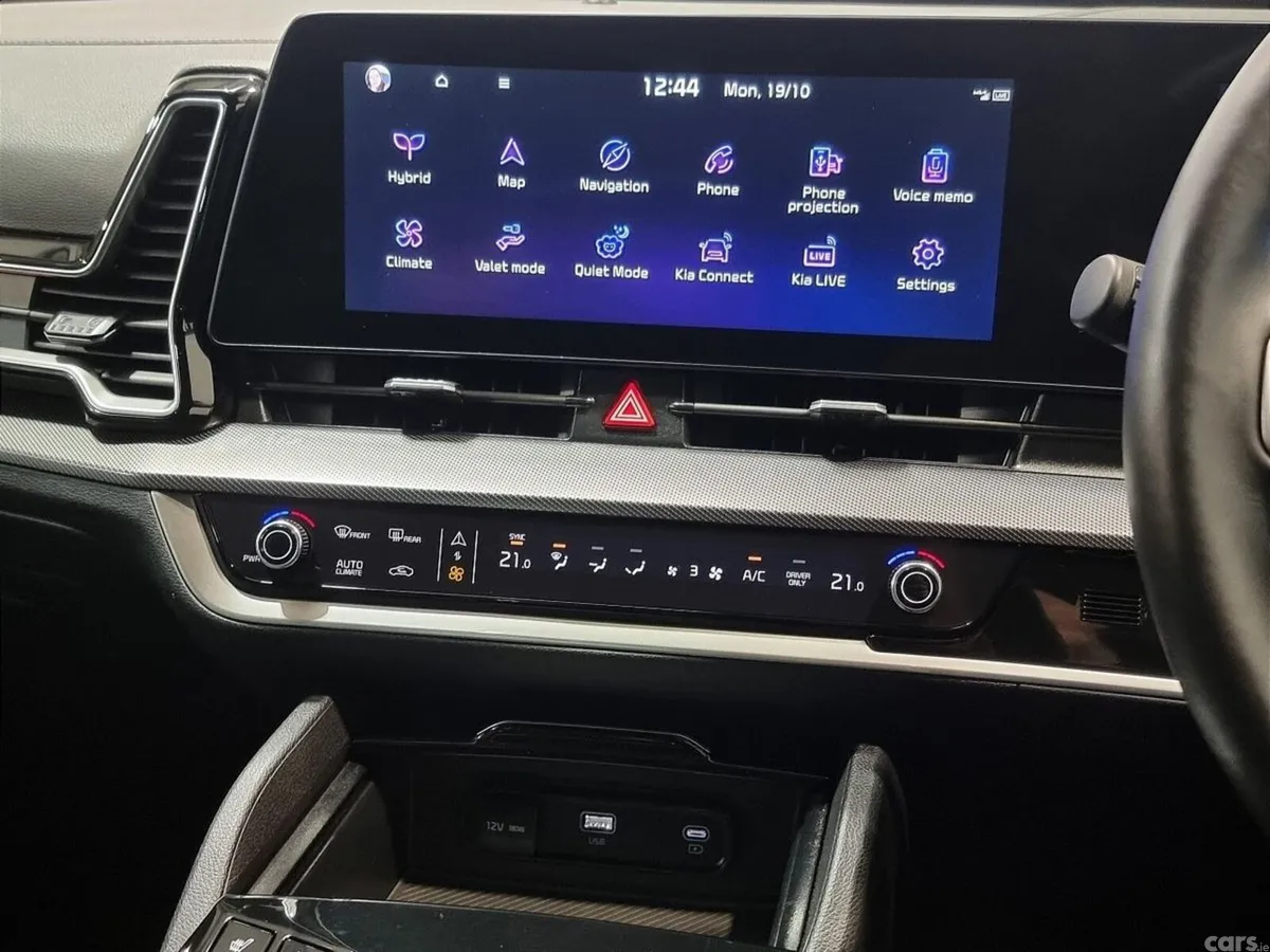 Kia Sportage SUV, Petrol Hybrid, 2024, Black