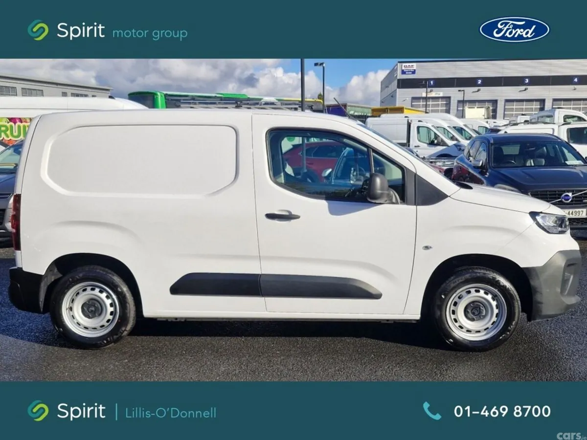 Citroen Berlingo MPV, Diesel, 2025, White