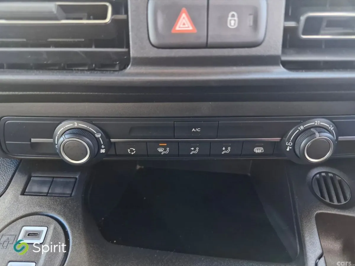 Citroen Berlingo MPV, Diesel, 2025, White