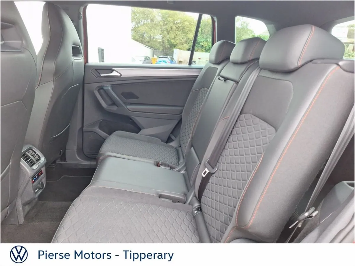 SEAT Tarraco Estate, Diesel, 2023, Red
