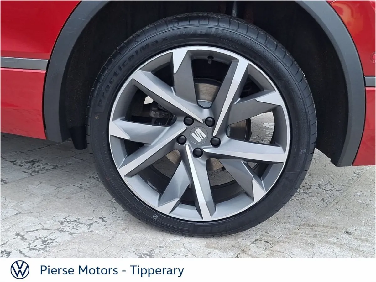 SEAT Tarraco Estate, Diesel, 2023, Red