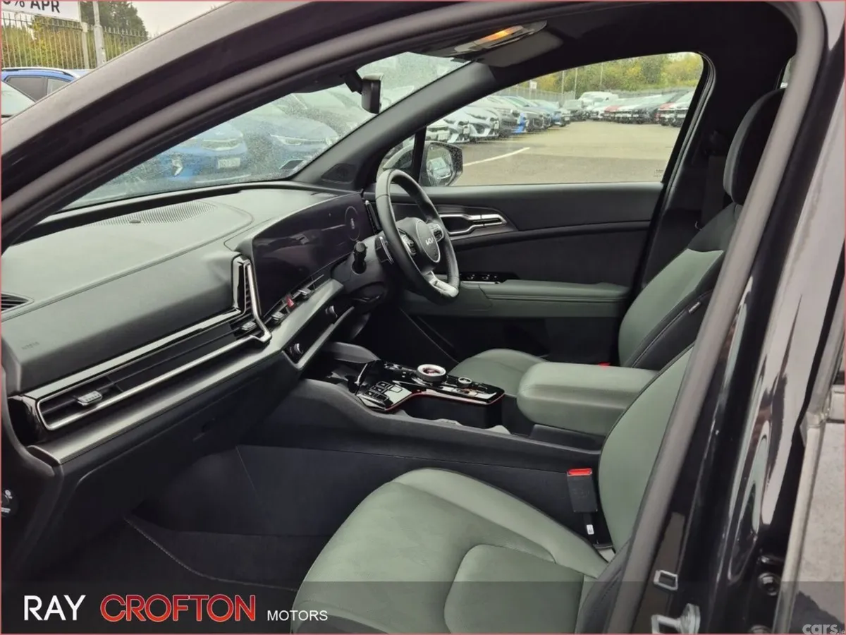 Kia Sportage SUV, Petrol Hybrid, 2025, Black