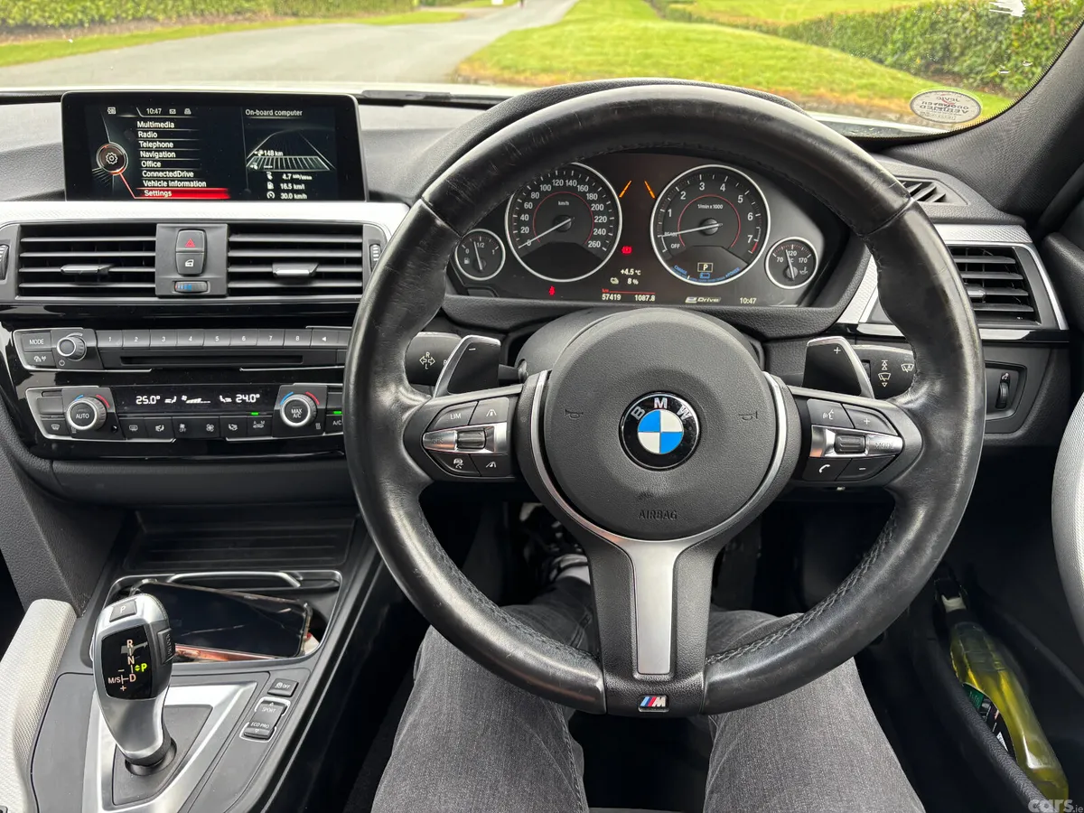 BMW 3-Series Saloon, Petrol Plug-in Hybrid, 2016, White
