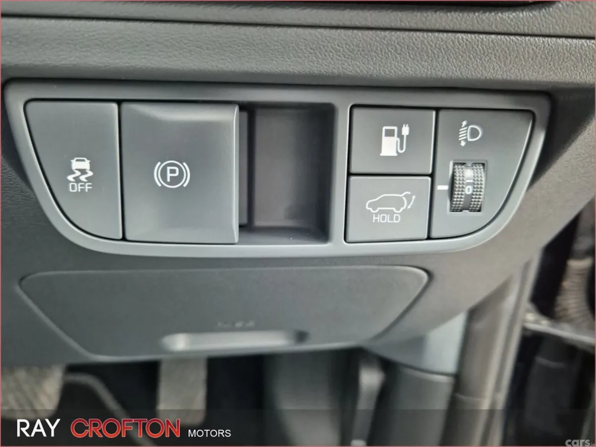 Kia EV6 MPV, Electric, 2023, Blue