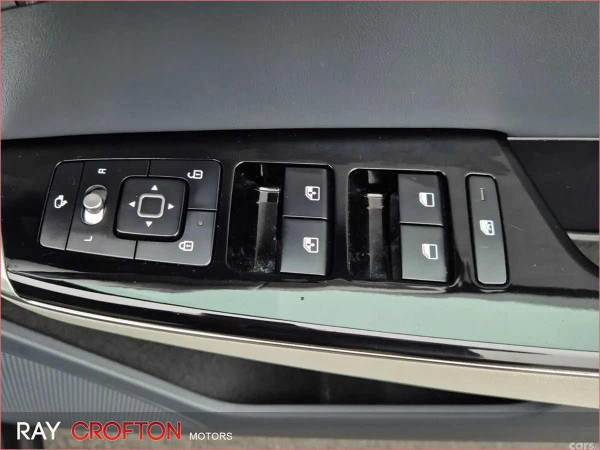 Kia EV6 MPV, Electric, 2023, Blue