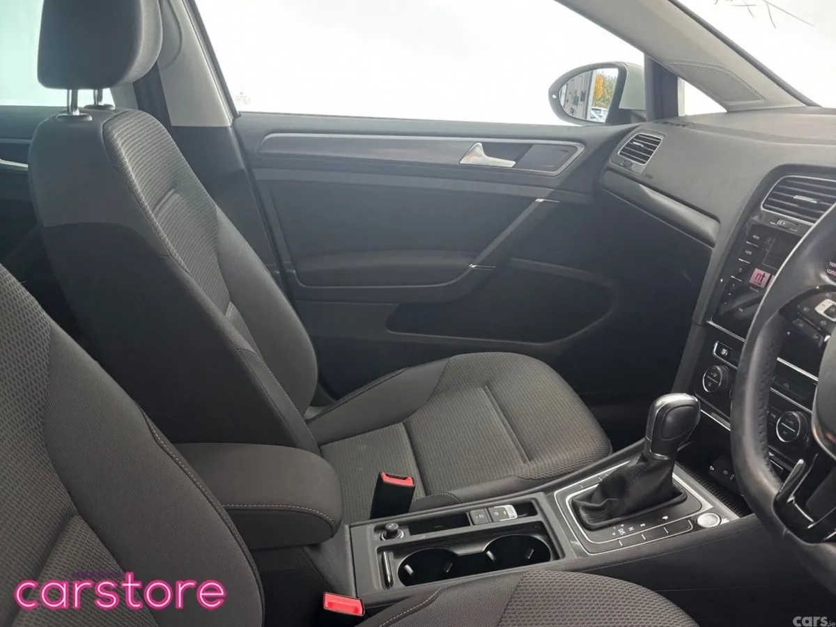 Volkswagen Golf Hatchback, Petrol, 2019, White