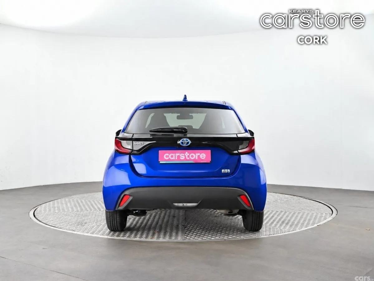 Toyota Yaris Hatchback, Petrol Hybrid, 2022, Blue