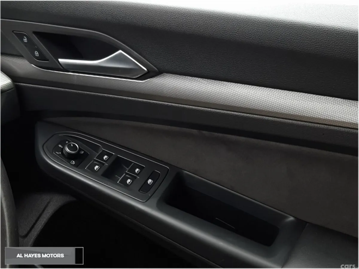 Volkswagen Golf Hatchback, Diesel, 2025, Black