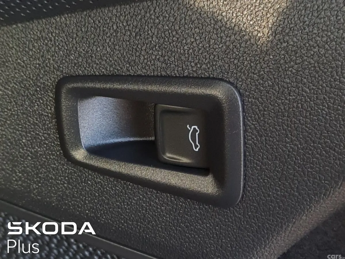 Skoda Kodiaq MPV, Diesel, 2024, Grey