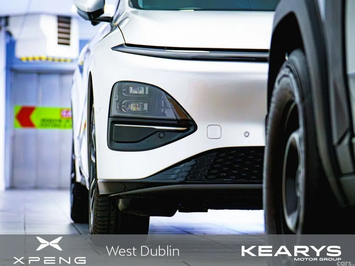 XPeng G6 Hatchback, Electric, 2026, Grey