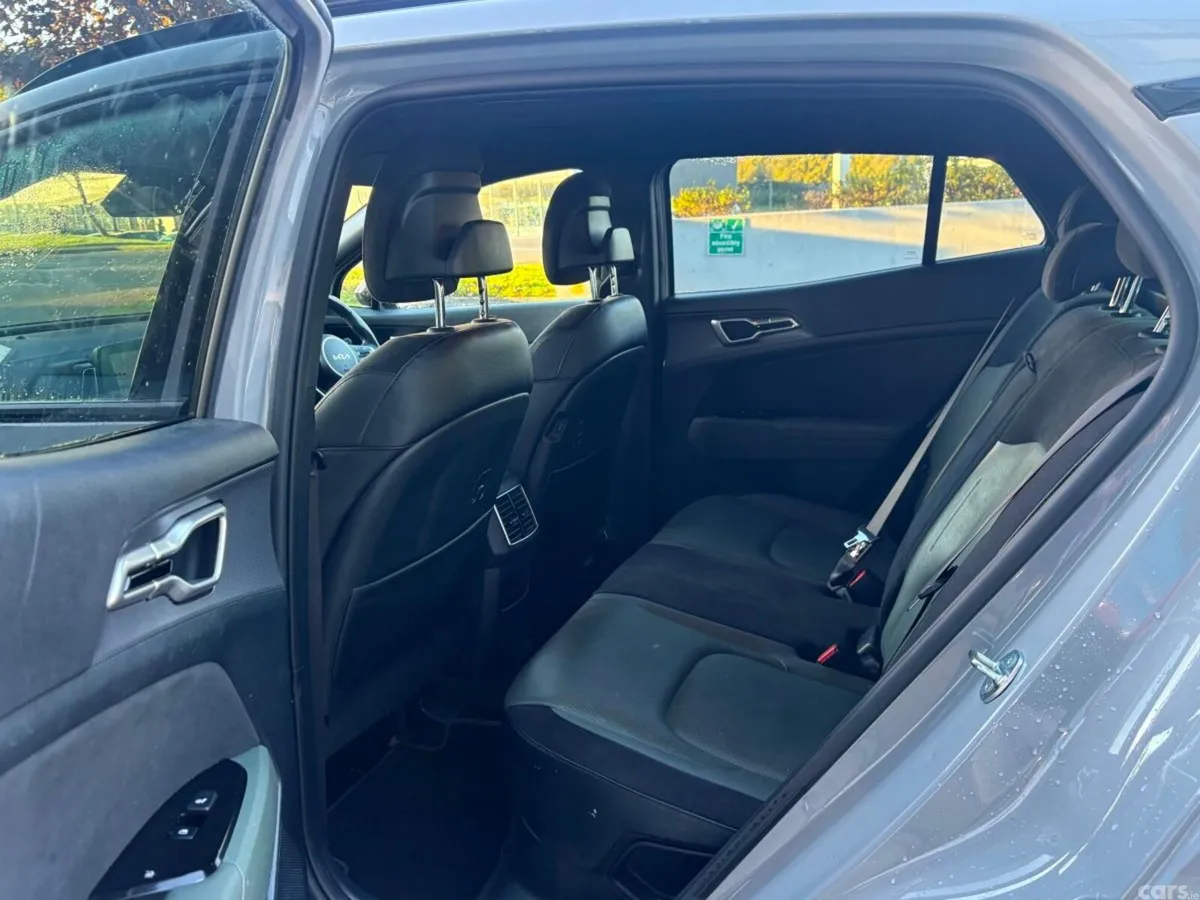 Kia Sportage SUV, Petrol Hybrid, 2025, Grey