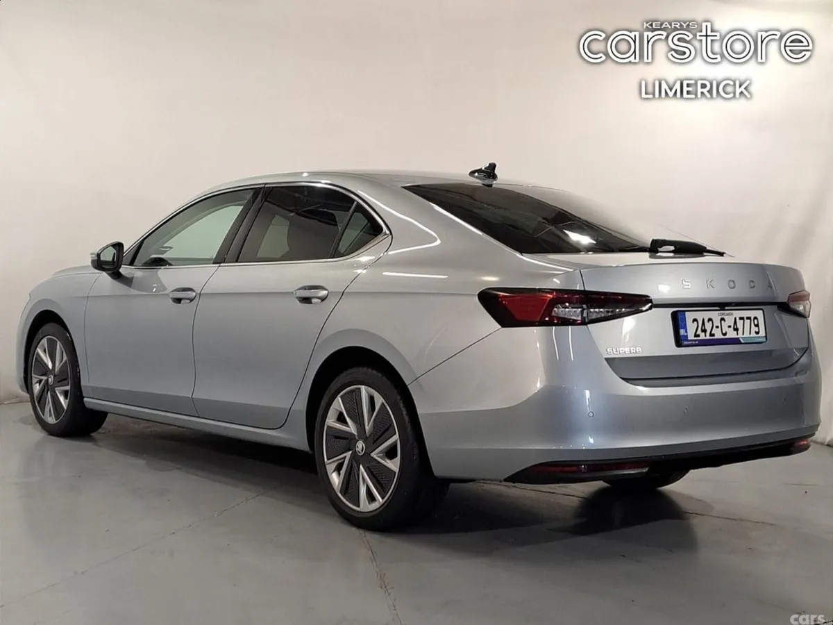 Skoda Superb Saloon, Diesel, 2024, Grey
