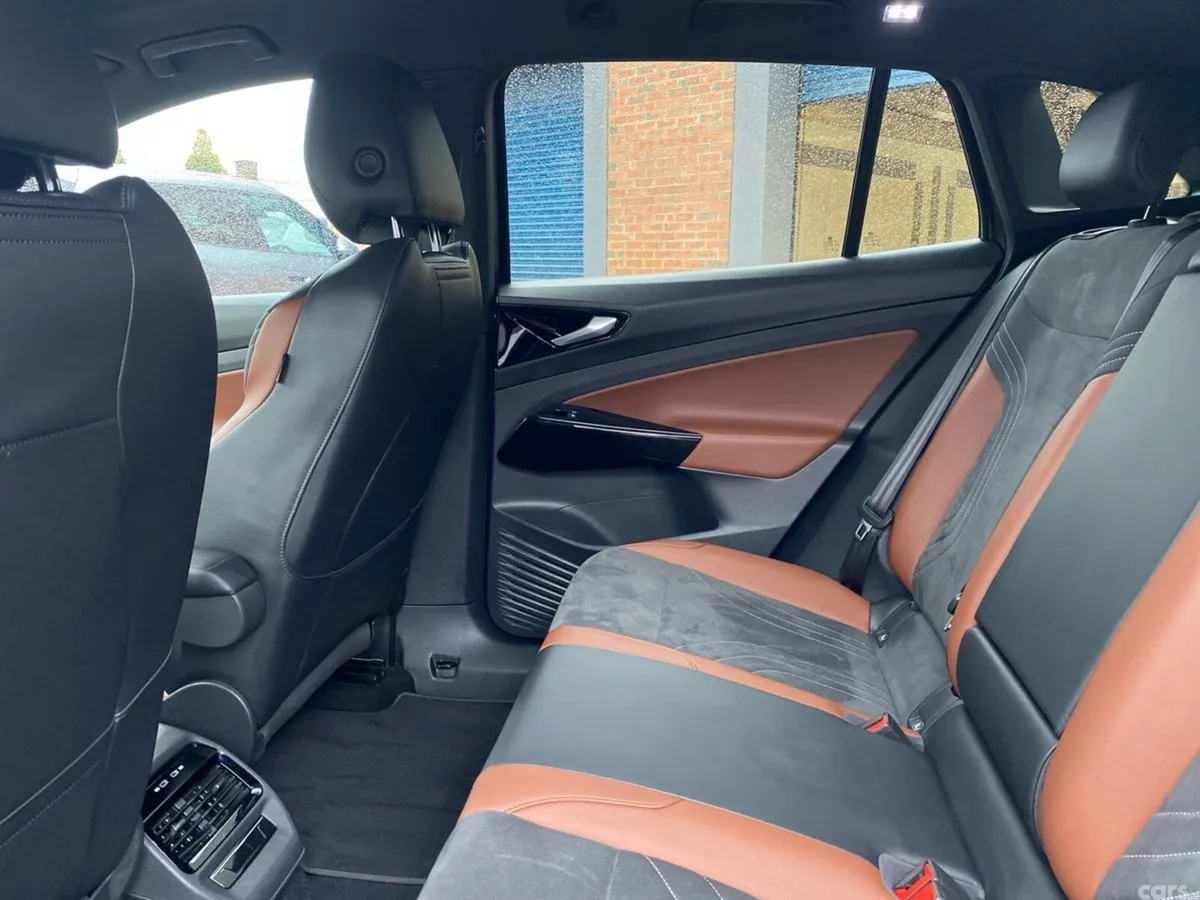 Volkswagen ID.4 Estate, Electric, 2021, Grey