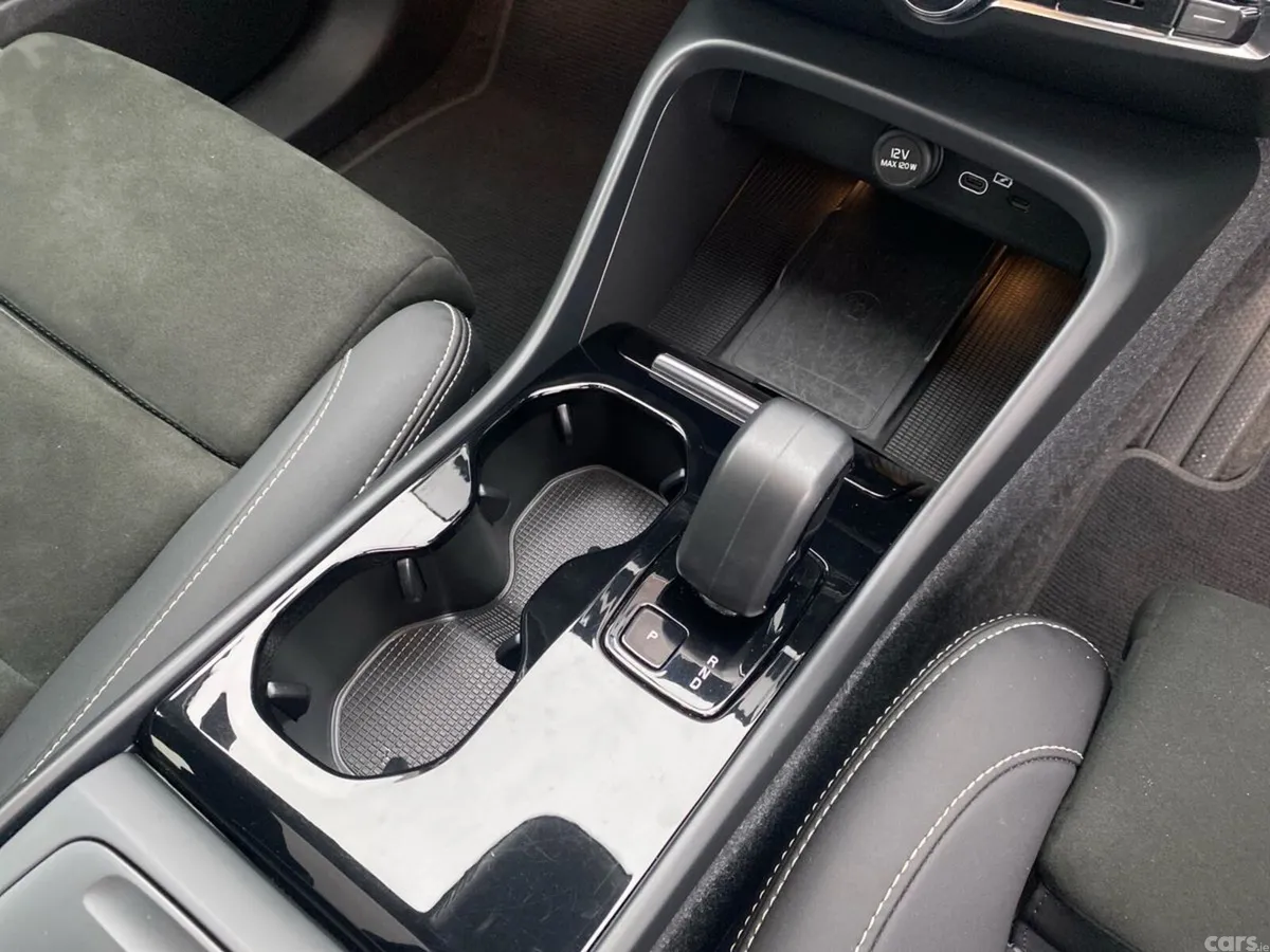 Volvo C40 Estate, Electric, 2023, Black
