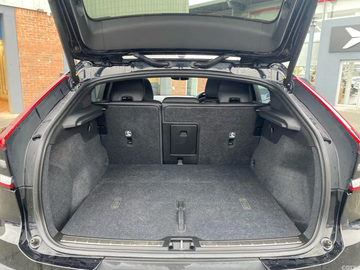 Volvo C40 Estate, Electric, 2023, Black