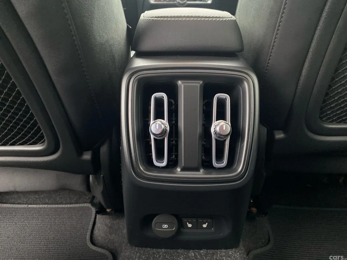 Volvo C40 Estate, Electric, 2023, Black