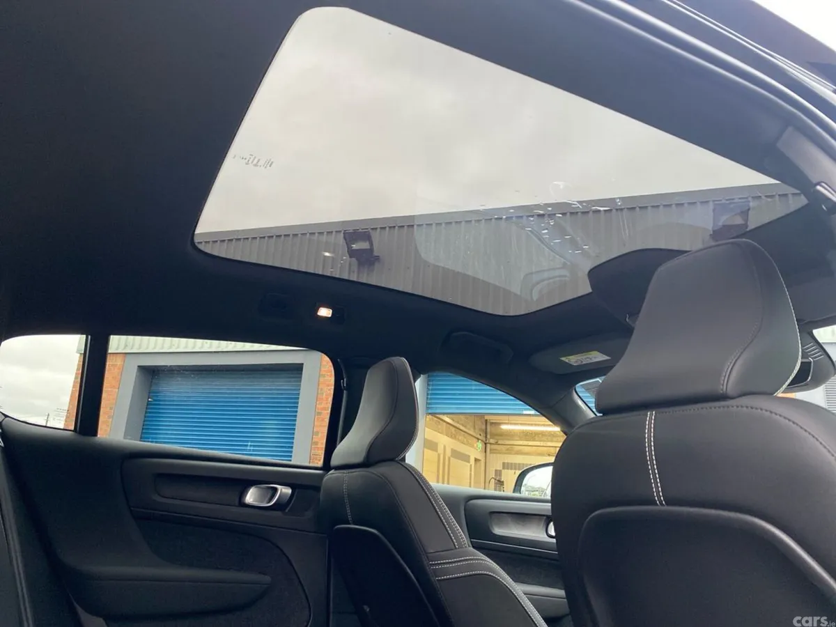 Volvo C40 Estate, Electric, 2023, Black