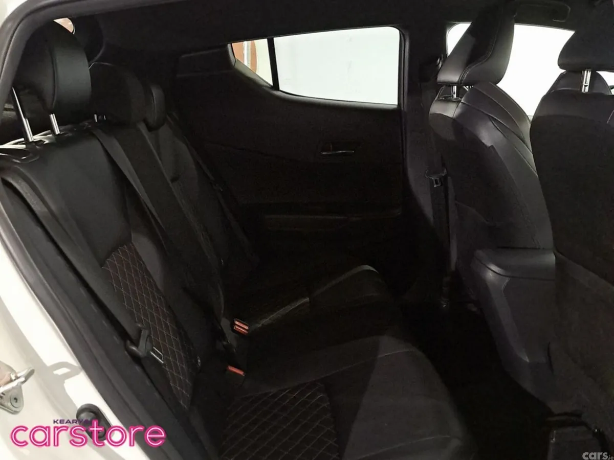 Toyota C-HR Hatchback, Petrol Hybrid, 2023, White
