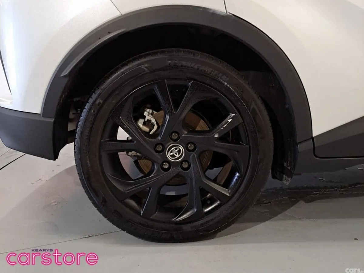 Toyota C-HR Hatchback, Petrol Hybrid, 2023, White