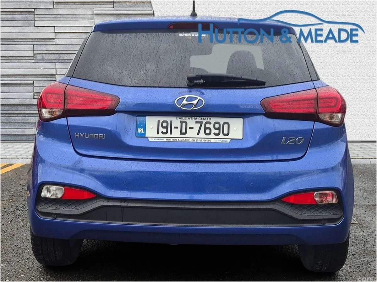 Hyundai i20 Hatchback, Petrol, 2019, Blue
