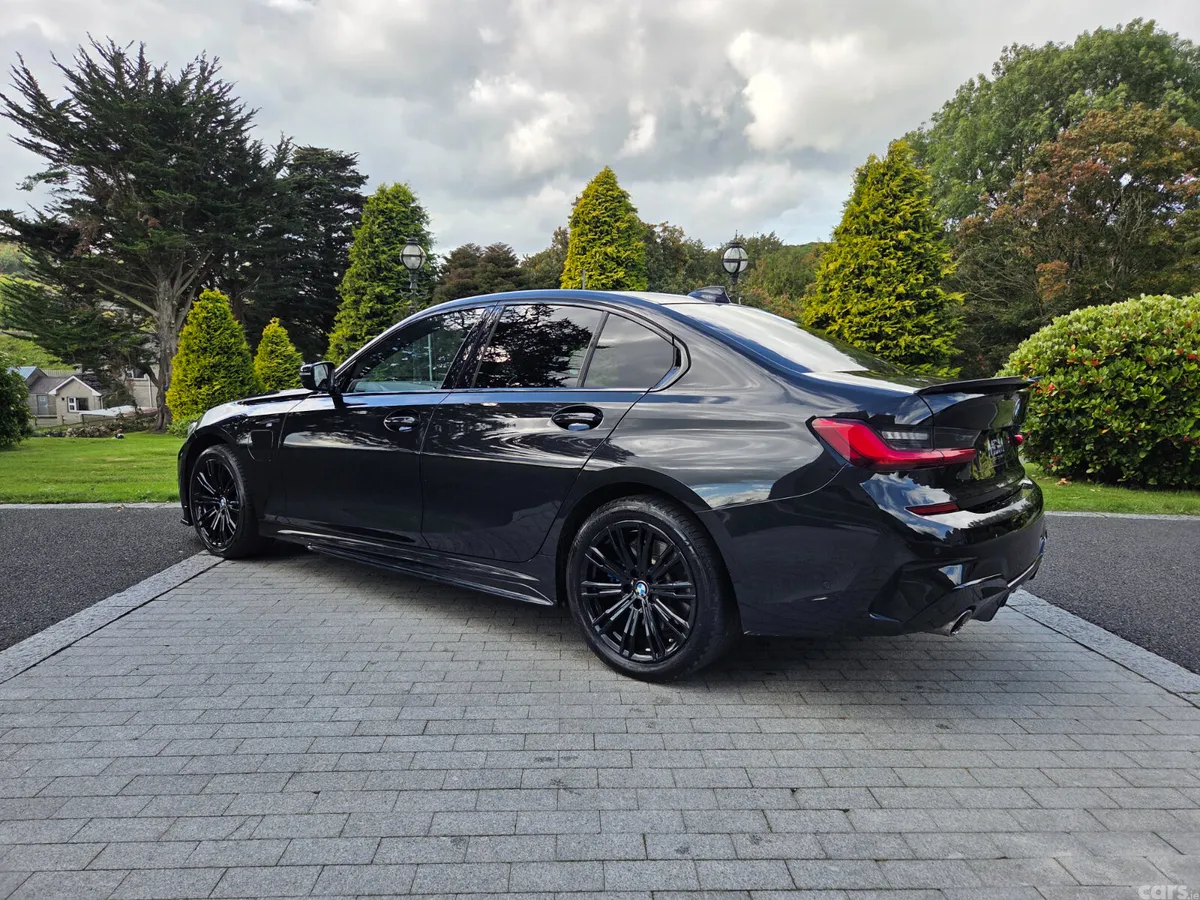 BMW 3-Series Saloon, Petrol Plug-in Hybrid, 2021, Black