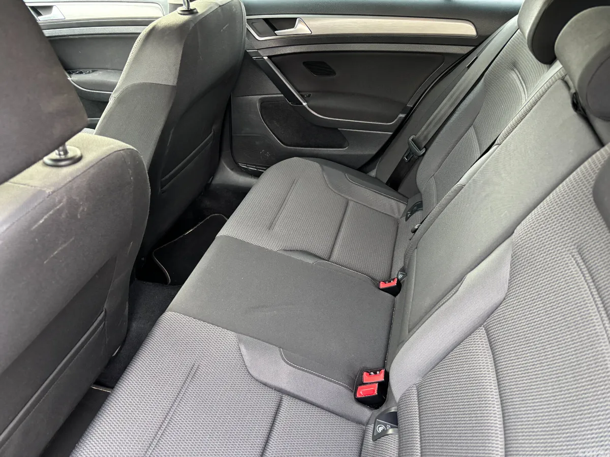 Volkswagen Golf Hatchback, Petrol, 2015, Silver