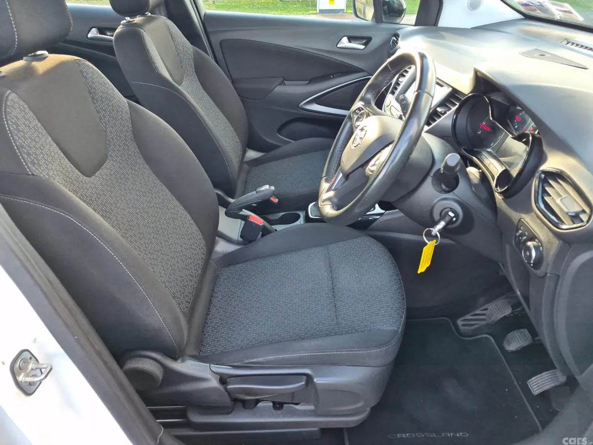 Opel Crossland SUV, Diesel, 2022, White