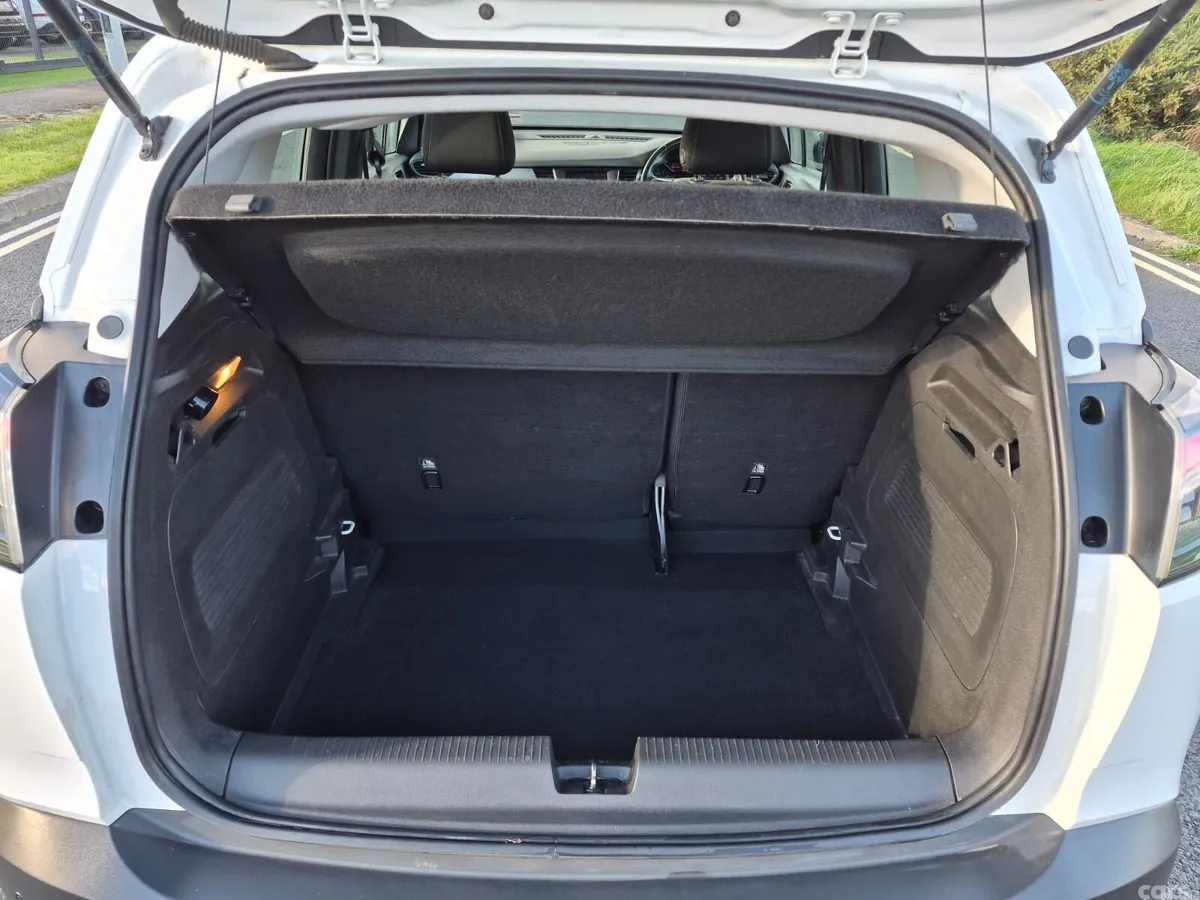 Opel Crossland SUV, Diesel, 2022, White