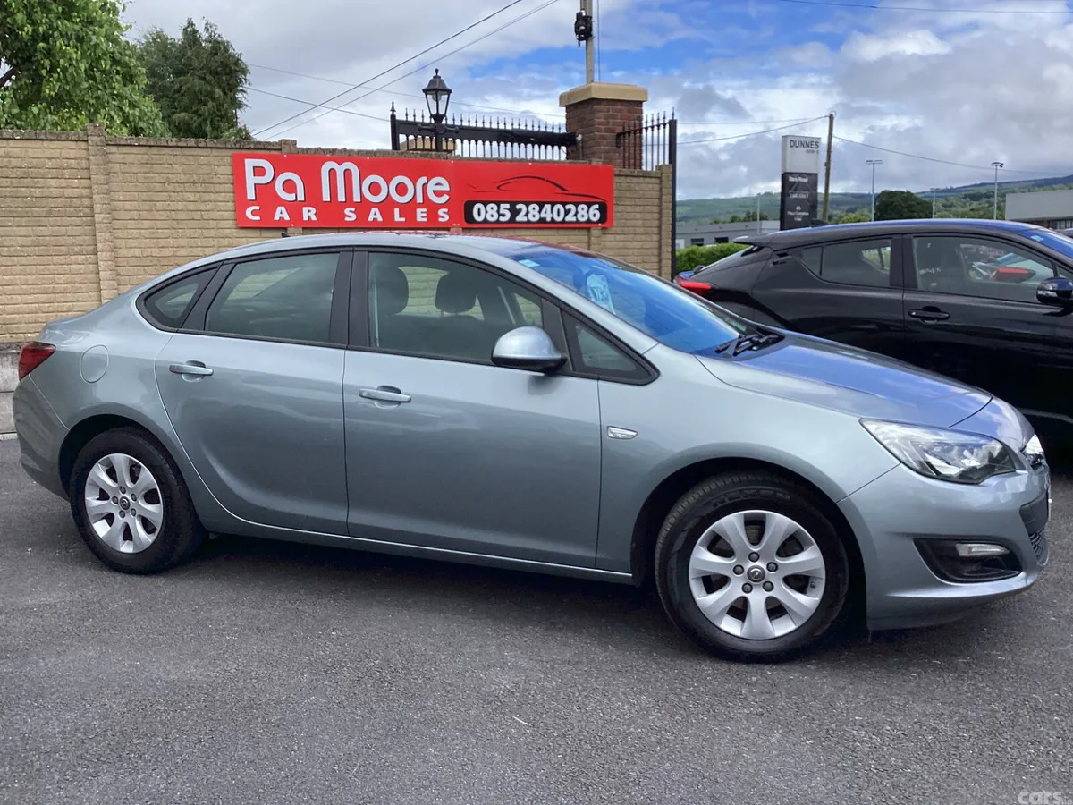 Opel Astra Saloon, Diesel, 2015, Silver