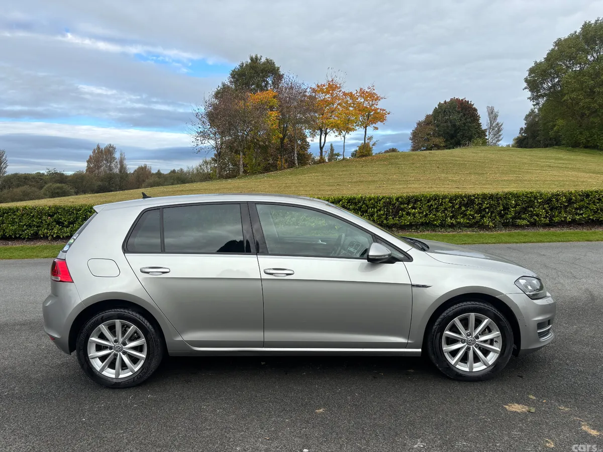 Volkswagen Golf Hatchback, Petrol, 2015, Silver